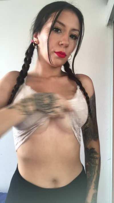 Anyone else likes big natural Latina boobs